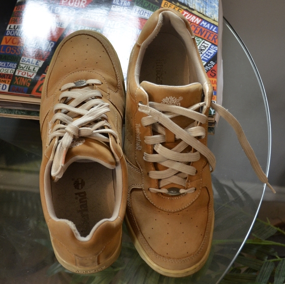 Unique Rare Low Top Chukka Timberland Sneakers - Picture 2 of 4